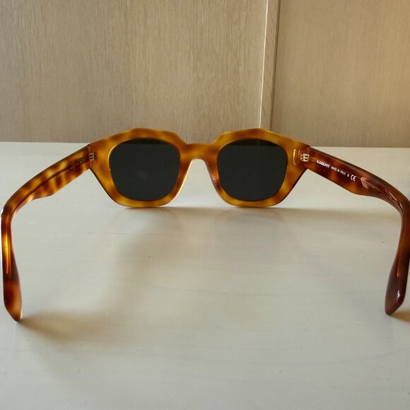 Burberry Women\'s Sunglasses main image 6